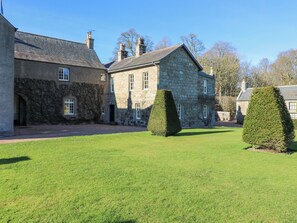 Exterior - North Wing - Pitmedden Gardens (Ellon)