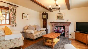 Cottage | Living area