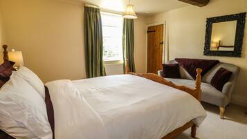 Cottage | 5 bedrooms, individually decorated, individually furnished, free WiFi