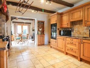 Cottage | Cuisine privée | Réfrigérateur, lave-vaisselle, bouilloire électrique, grille-pain