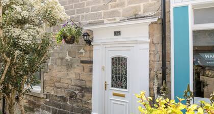 1A Chantry Place