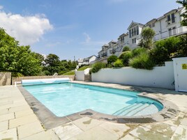 Cottage | Pool | Outdoor pool