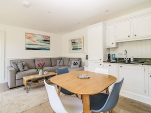 Cottage | Interior - 2 Garden Apartment (Kingsbridge)
