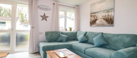 Cottage | Living area