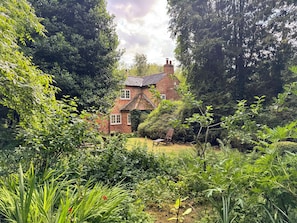 Cottage | Exterior