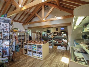 Cottage | Gift shop