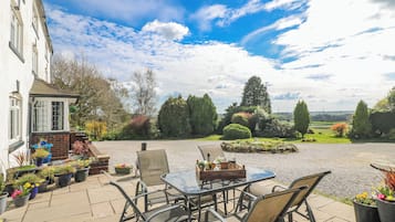 Cottage | Khu ẩm thực ngoài trời