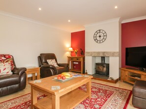 Cottage | Interior - Meadowside (Truro)