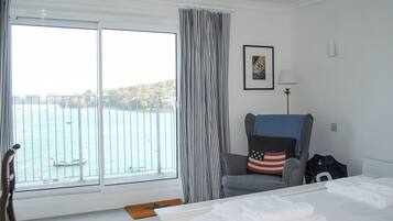 1 bedroom, individually decorated, individually furnished, free WiFi