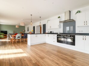 Cottage | Interior