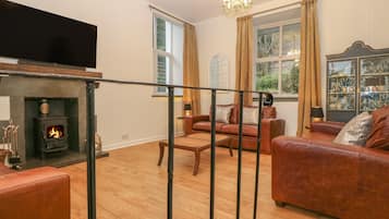 Cottage | Interior