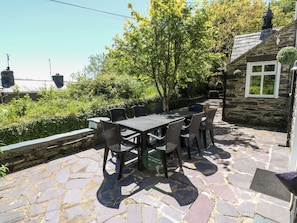 Cottage | Interior
