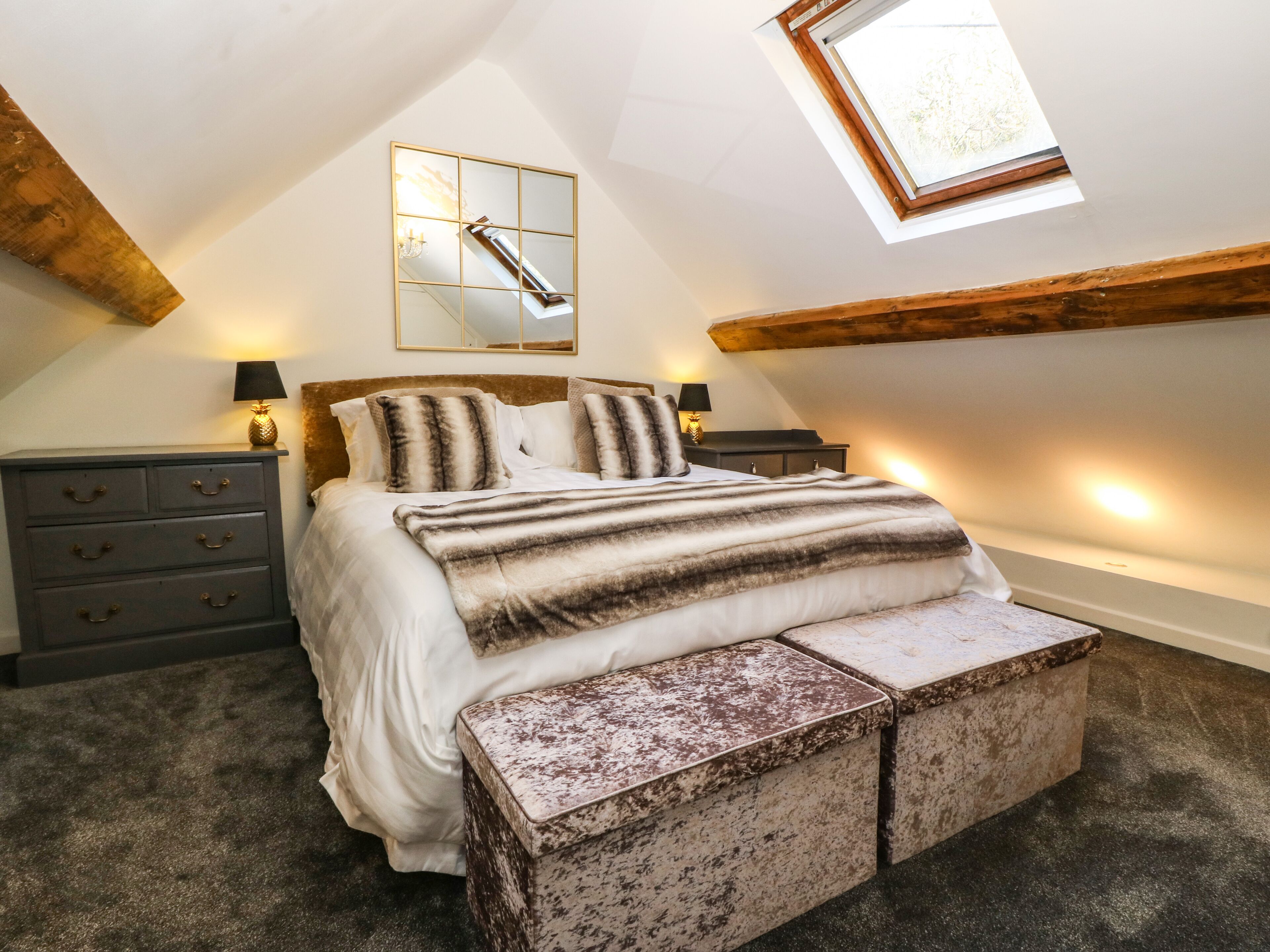 Cottage | Interior