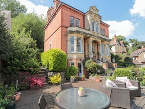 Cottage | Outdoor dining - The Hideaway (Malvern)