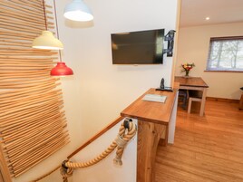 Cottage | 3 bedrooms, individually decorated, individually furnished, free WiFi