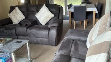 Cottage | Living area