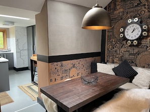 Cottage | Bahagian dalam