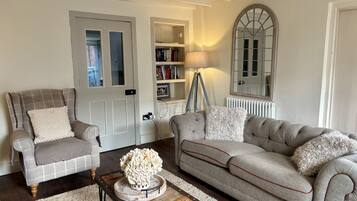 Cottage | Living area