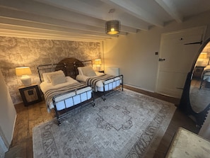 2 chambres, décoration personnalisée, ameublement personnalisé