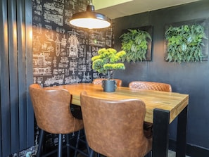 Cottage | Tempat makan