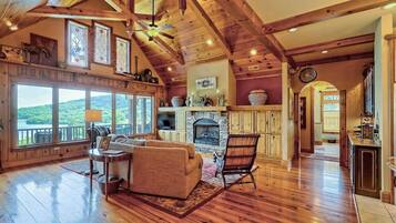 Smart TV, fireplace, offices