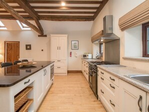 Cottage | Interior - Riven Oak (Kendal)