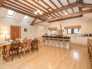 Cottage | Interior - Riven Oak (Kendal)