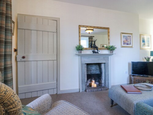 Pear Cottage - Priorwood Garden