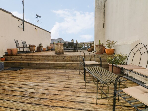 Cottage | Balcony