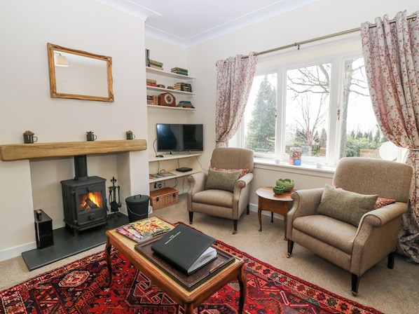 Cottage | Interior