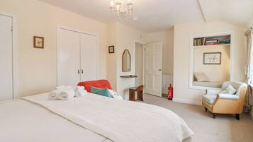 Cottage | 2 bedrooms, individually decorated, individually furnished, free WiFi