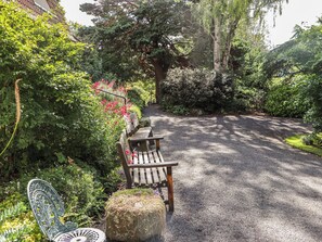 Cottage | Interior - Branklyn Garden Cottage (Perth)