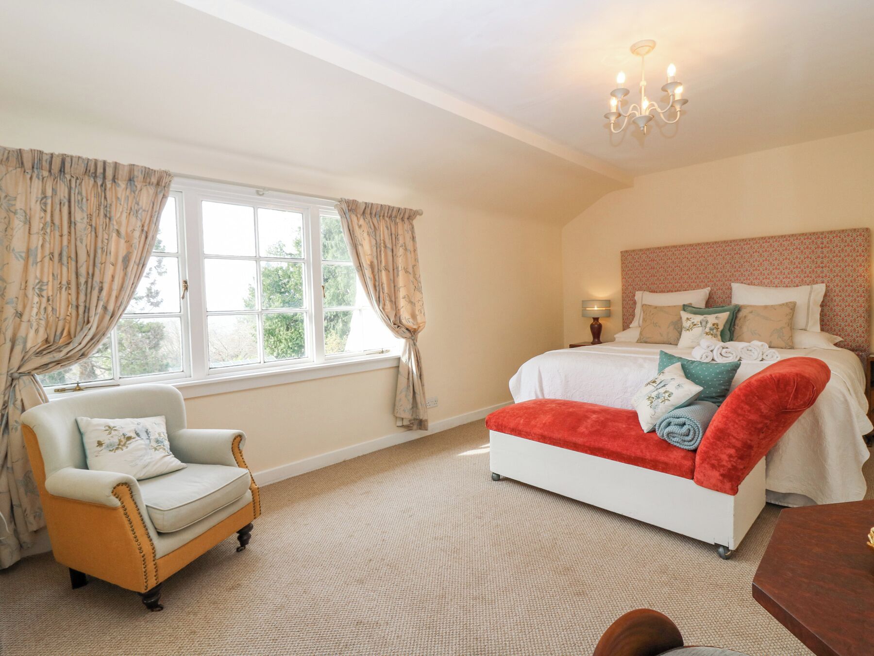 Cottage | 2 bedrooms, individually decorated, individually furnished, free WiFi