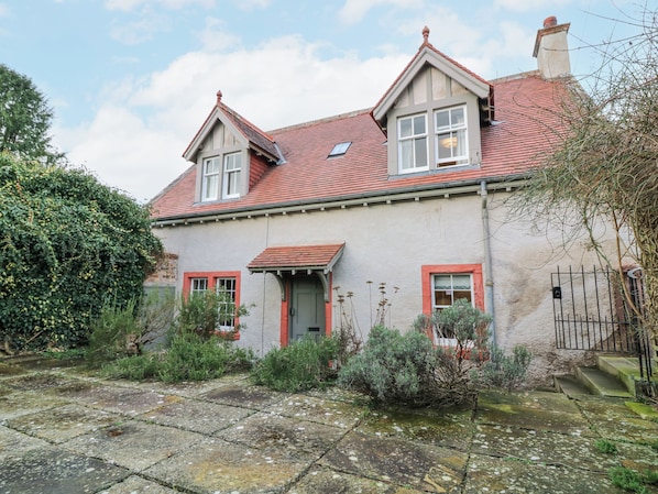 Cottage | Exterior