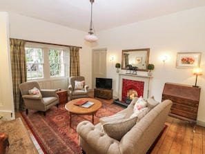 Cottage | Living area