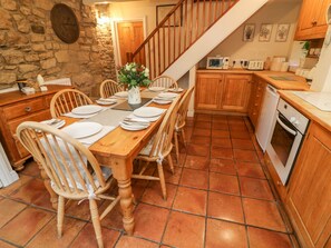 Cottage | Interior - End Cottage (Skipton)