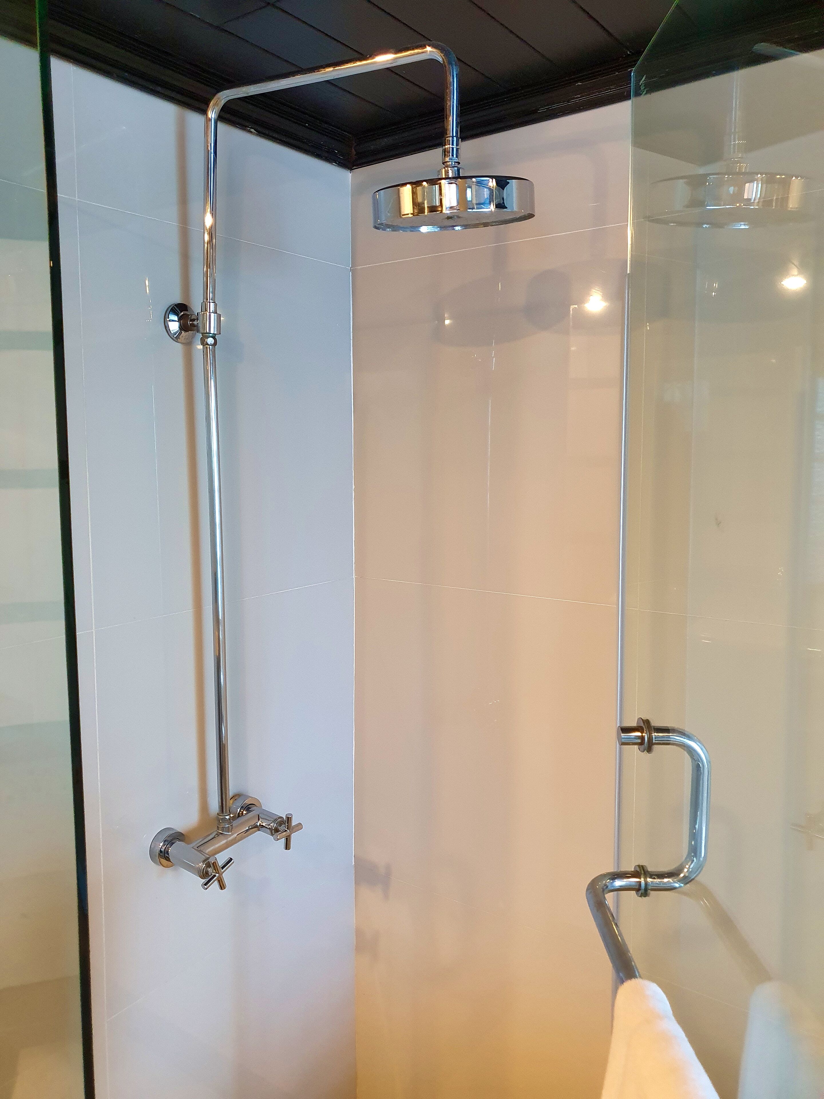 suite, sea view | bathroom | free toiletries, hair dryer, bathrobes, towels