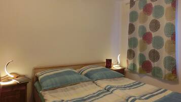 Apartment | 1 bedroom, free WiFi, bed sheets