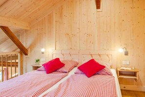 2 bedrooms, bed sheets