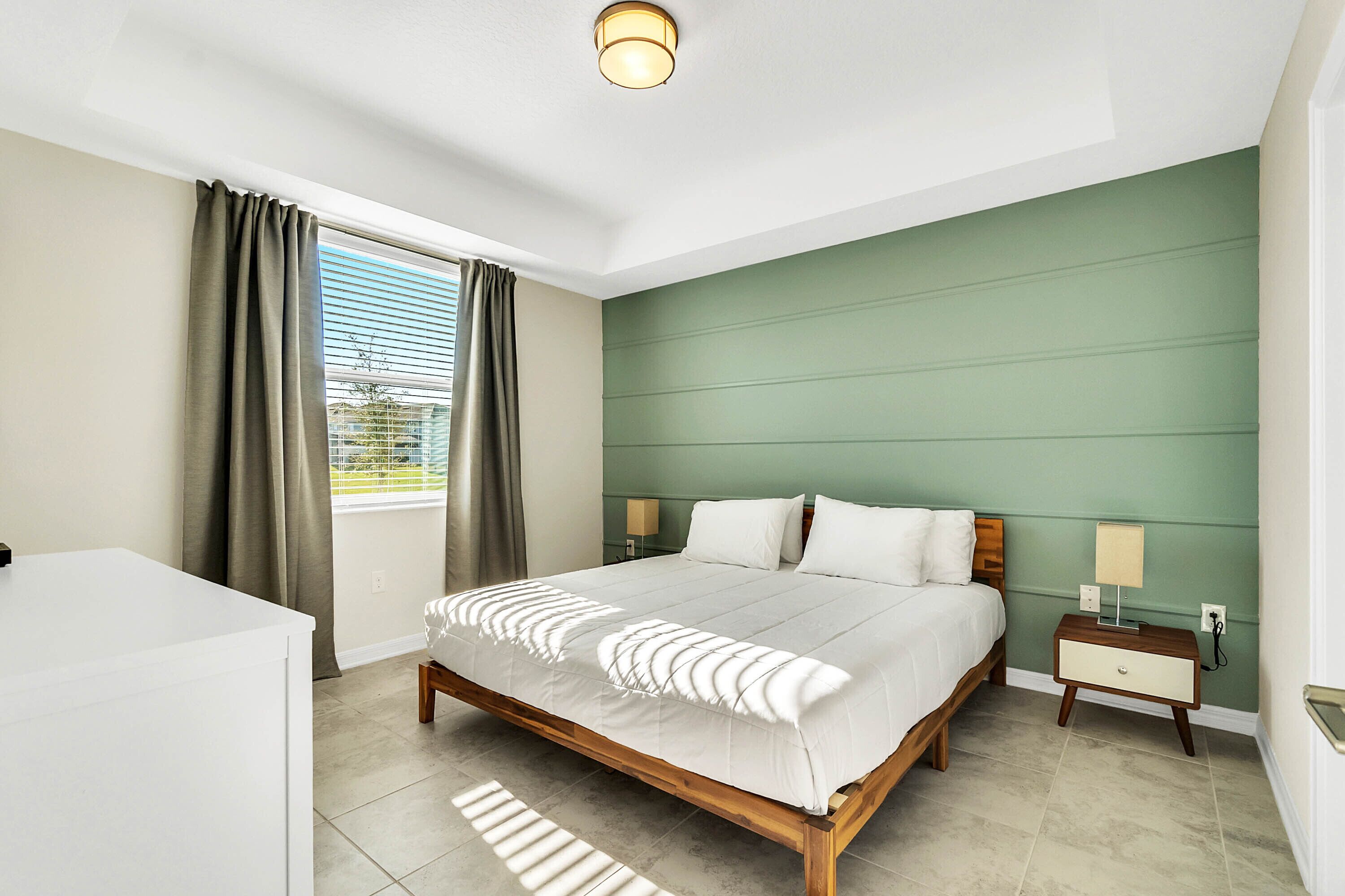 2 bedrooms, desk, iron/ironing board, travel crib