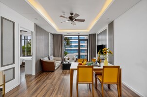 Luxury Penthouse | Living area | LCD TV