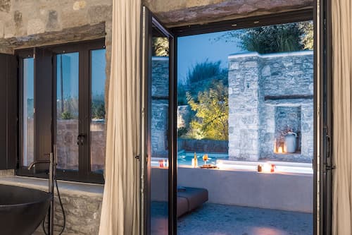 STONE Suite with Private Pool and Garden View