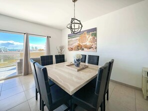Dining - Modern Ocean View Condo with Pools & Gym N702 (Puerto Peñasco)