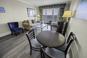 TV - Fantastic Direct Views & Pools Modern Suite! (Myrtle Beach)