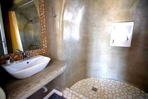 Shower, hair dryer, towels - Fantastic studio apartment for 2 people, with (Mikonos)