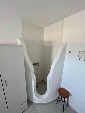 Ducha y secador de pelo