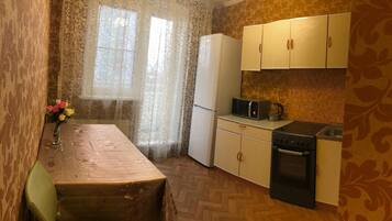 Apartment | Eigene Küche | Großer Kühlschrank, Mikrowelle, Ofen, Herdplatte