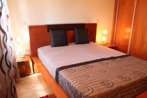 3 bedrooms, iron/ironing board, travel crib, free WiFi - Villa 315 Fully Renovated Typical Stone House (Barcelos)