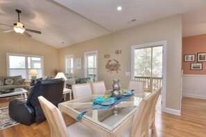 Dining - Beautiful-4BR/3BA Home w/ Foosball,Air Hockey,Golf Cart Rental,Bicycles,Sleeps10 (Oak Island)