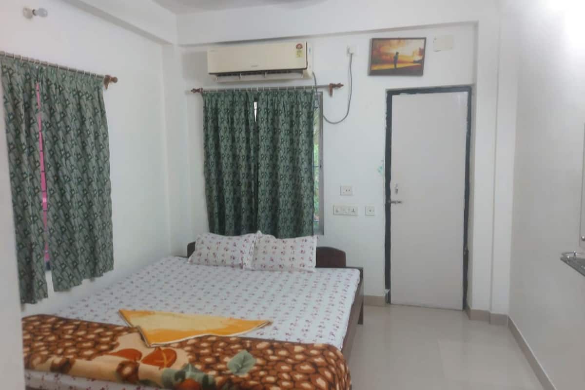 Standard Double Room, Balcony, City View | Egyptian cotton sheets, premium bedding, down comforters